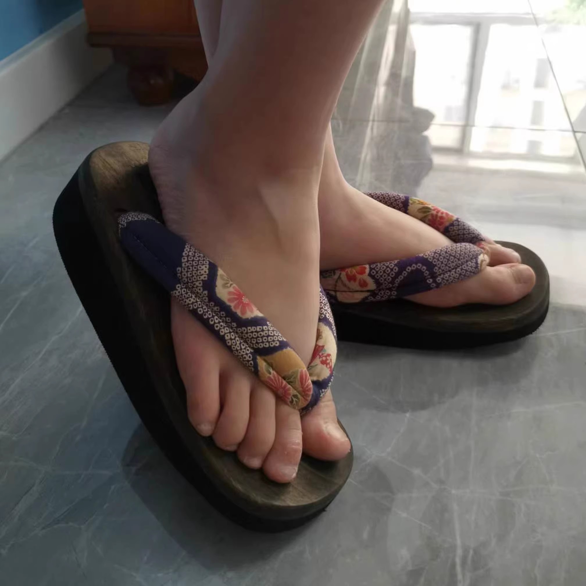 Zapatos de Cosplay para Mujer, - Geta Wooden Sandal reseña y precio