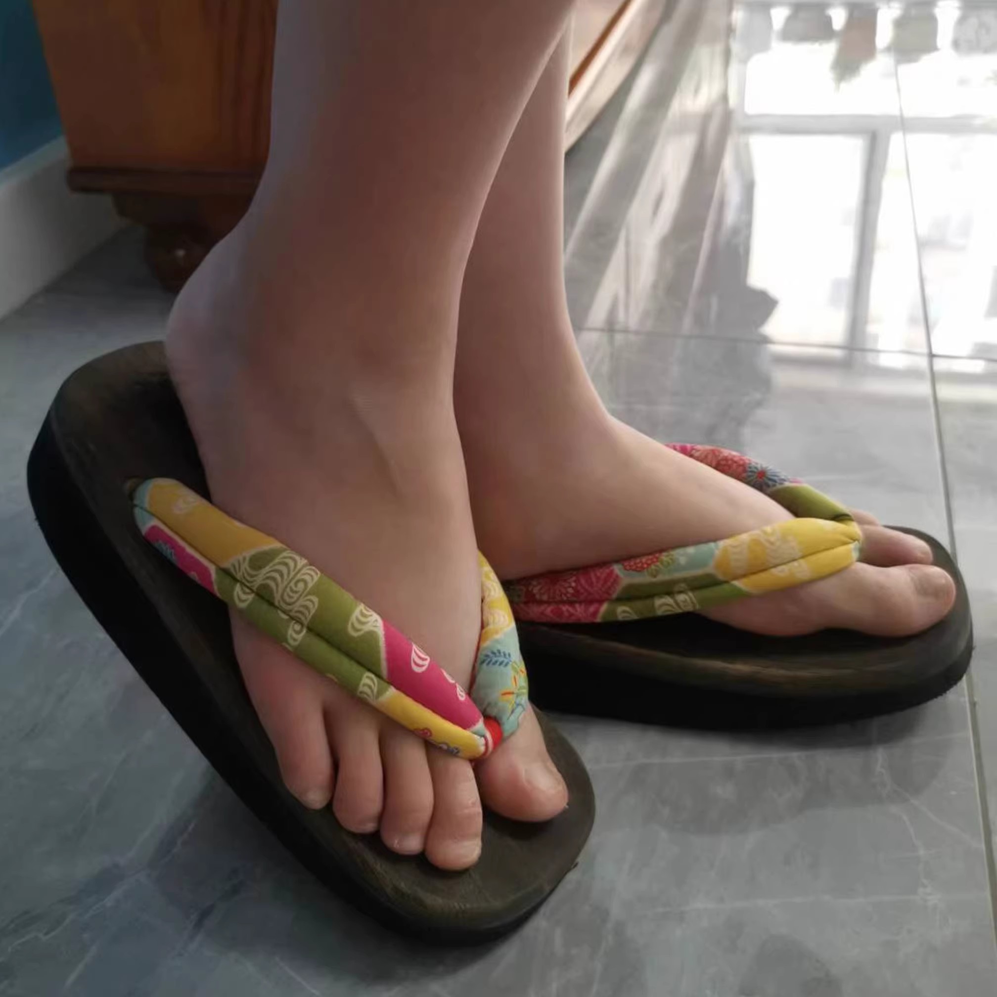 Zapatos de Cosplay para Mujer, - Geta Wooden Sandal reseña y precio